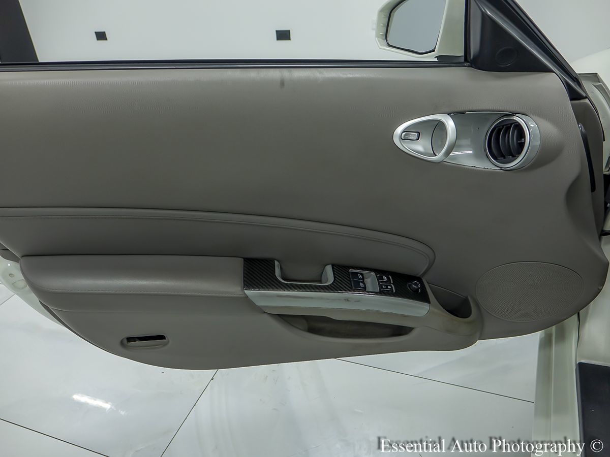 Sold 2008 Nissan 350Z Touring in Crestwood